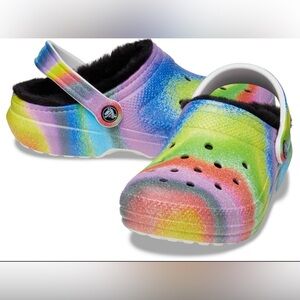 Fur Lined Tie dye Crocs Size W 7 ❤️